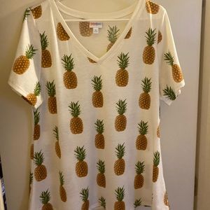 Lularoe Christy tee